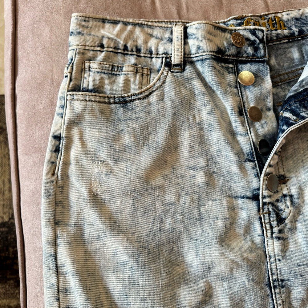 BLUE FAITH. Distressed Jean Skirt. Button Closure. Size Small. Two front pockets - Picture 3 of 14